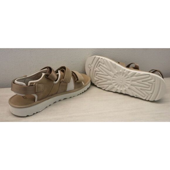 Ugg F20023K Men\'s Sz 13 Beige Goldencoast Multistrap Suede Sandals